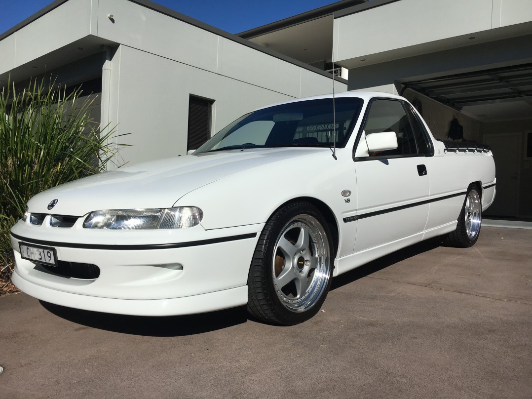 2000 Holden COMMODORE OLYMPIC EDITION VS 111