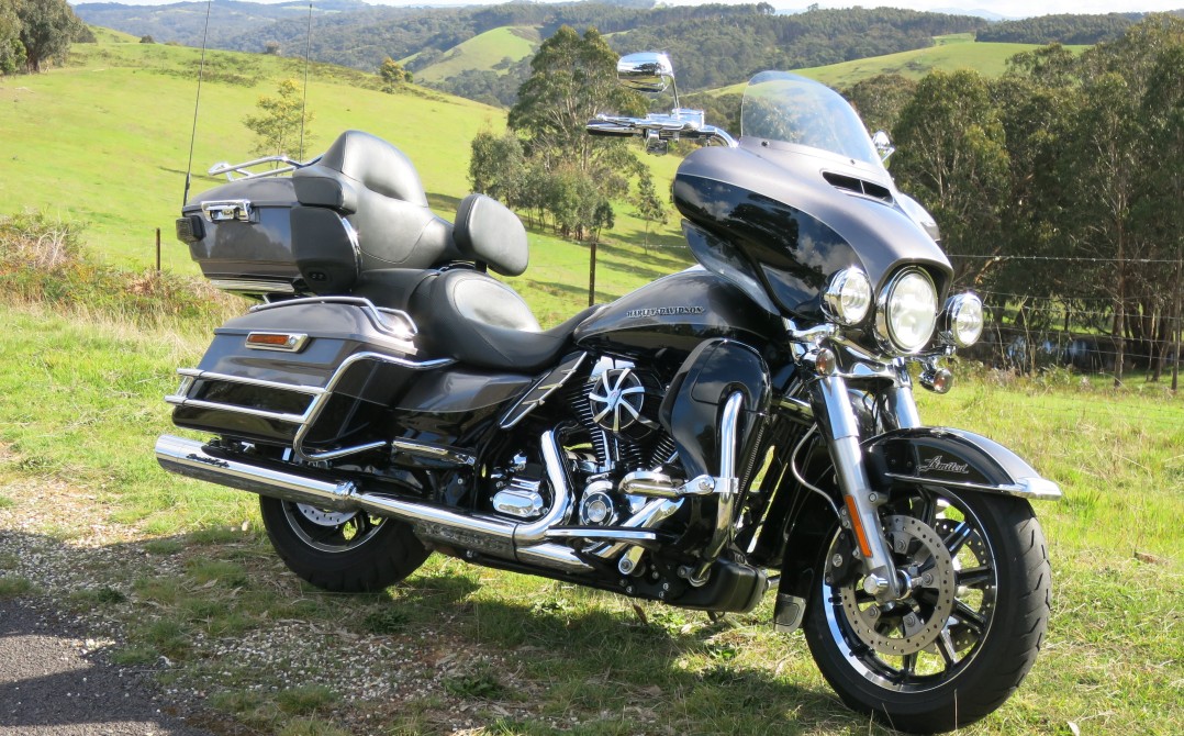2014 Harley-Davidson 1690cc FLHTK ELECTRA GLIDE ULTRA LTD