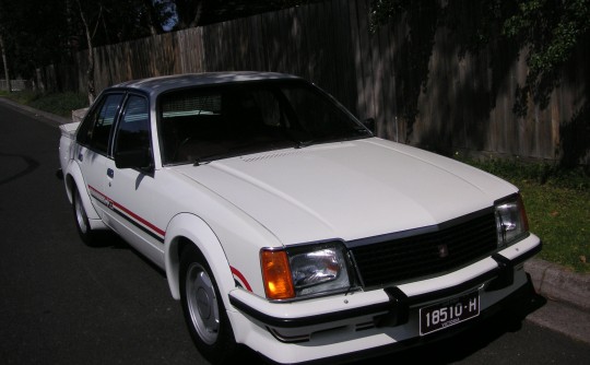 1980 Holden Dealer Team VC Brock Commodore No 69