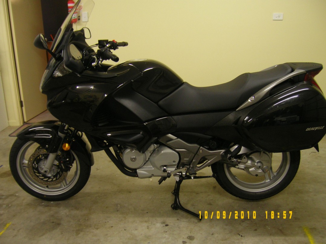 2008 Honda NT700V