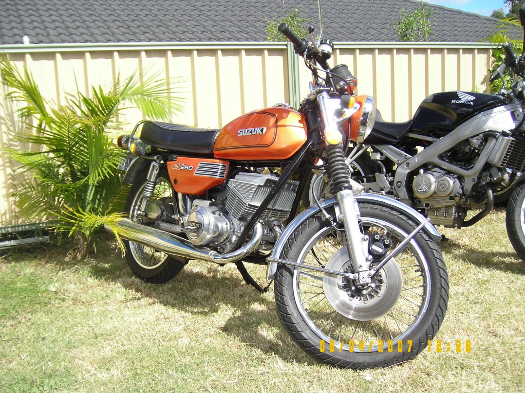 1974 Suzuki 247cc GT250