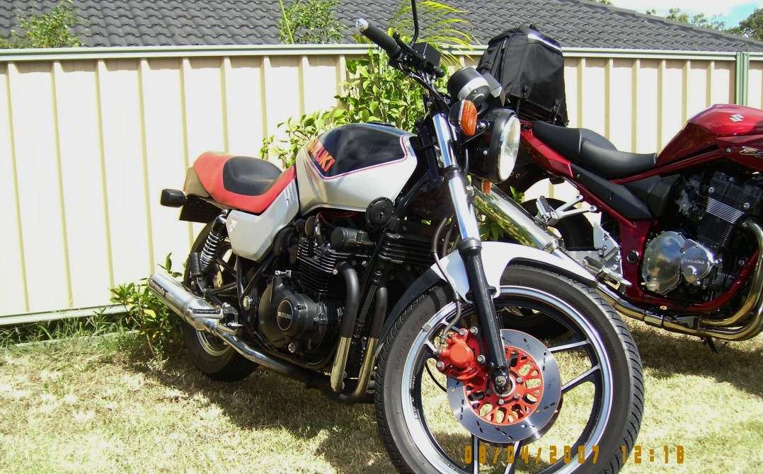 1983 Suzuki 673cc GS650 (KATANA)