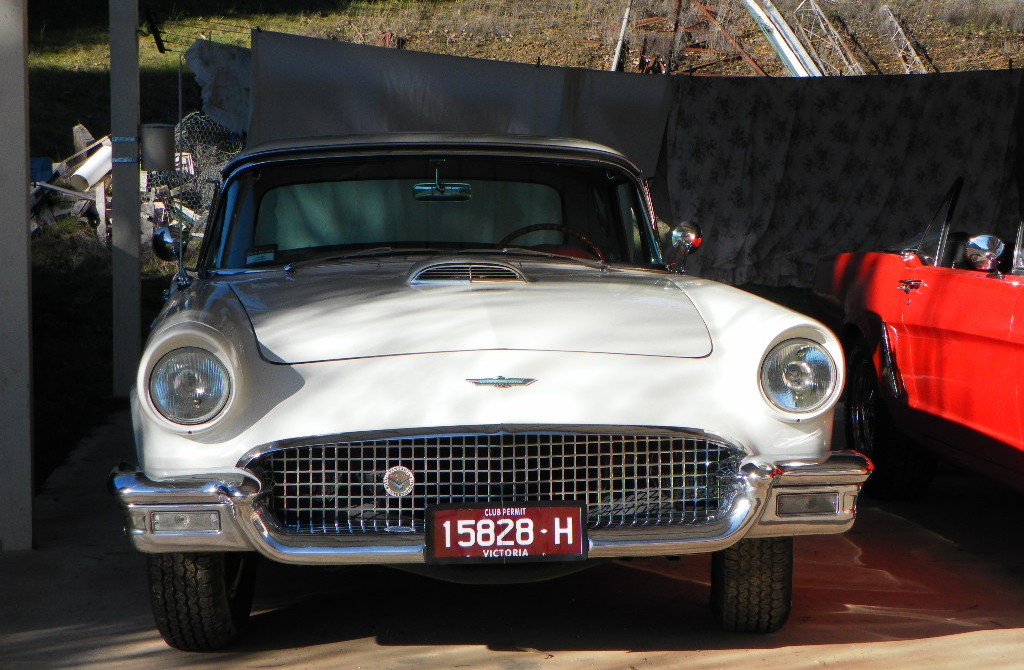 1957 Ford Thunderbird