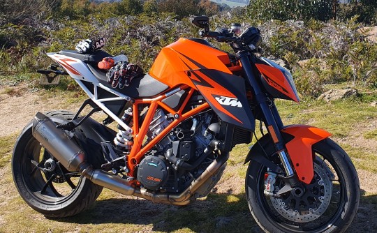 2015 KTM 1290 Super Duke