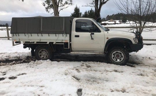 2003 Toyota HILUX (4x4)