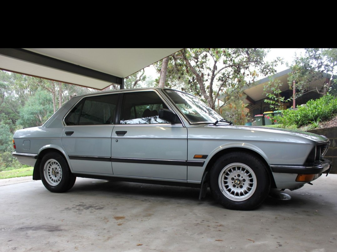 1982 BMW 528i