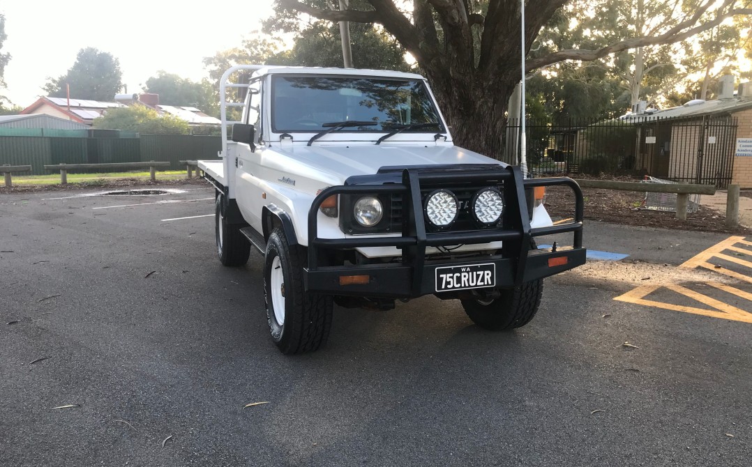 1994 Toyota LANDCRUISER (4x4)