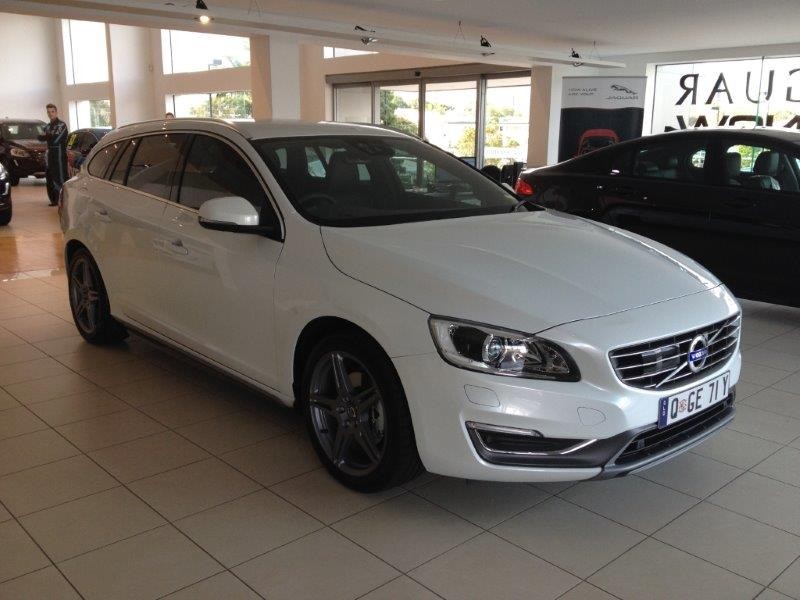 2015 Volvo V60 D4 Luxury