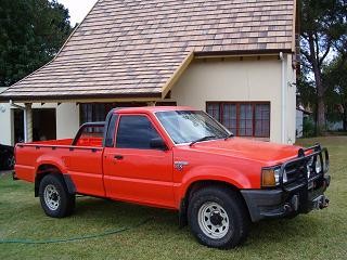 1990 Mazda B2600 (4x4)