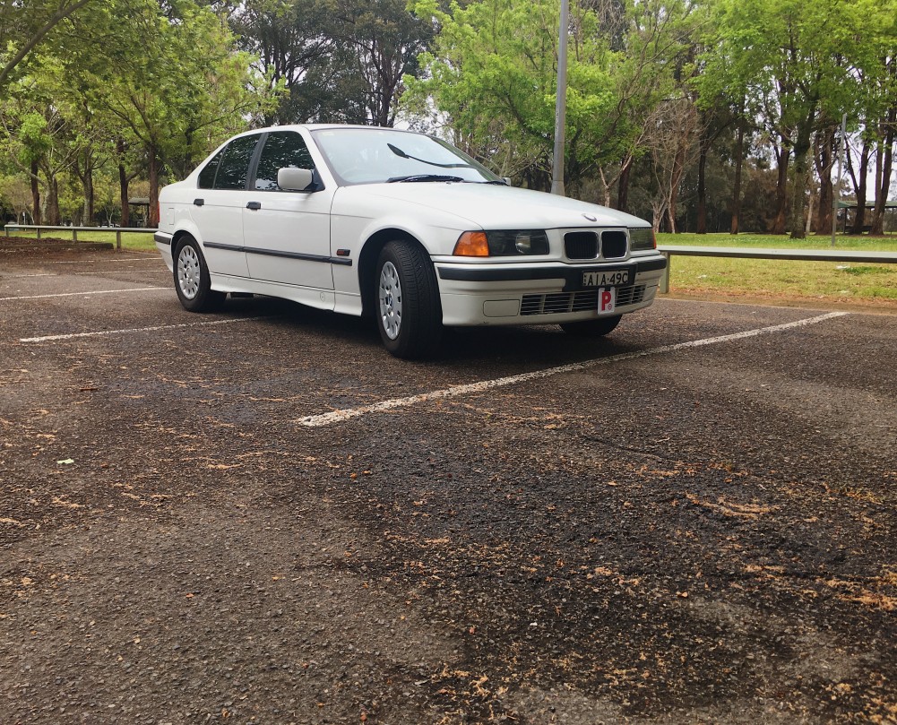 1995 BMW 320i