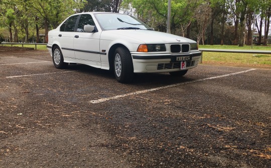 1995 BMW 320i