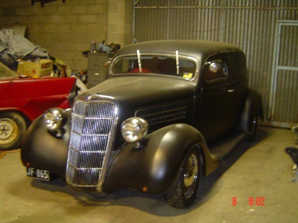 1935 Ford delivery