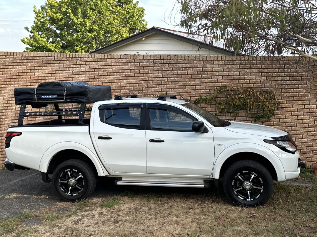 2018 Mitsubishi TRITON (4x4)