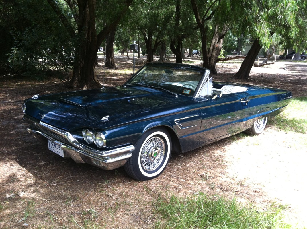 1965 Ford Thunderbird