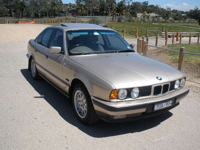 1993 BMW 525i EXECUTIVE