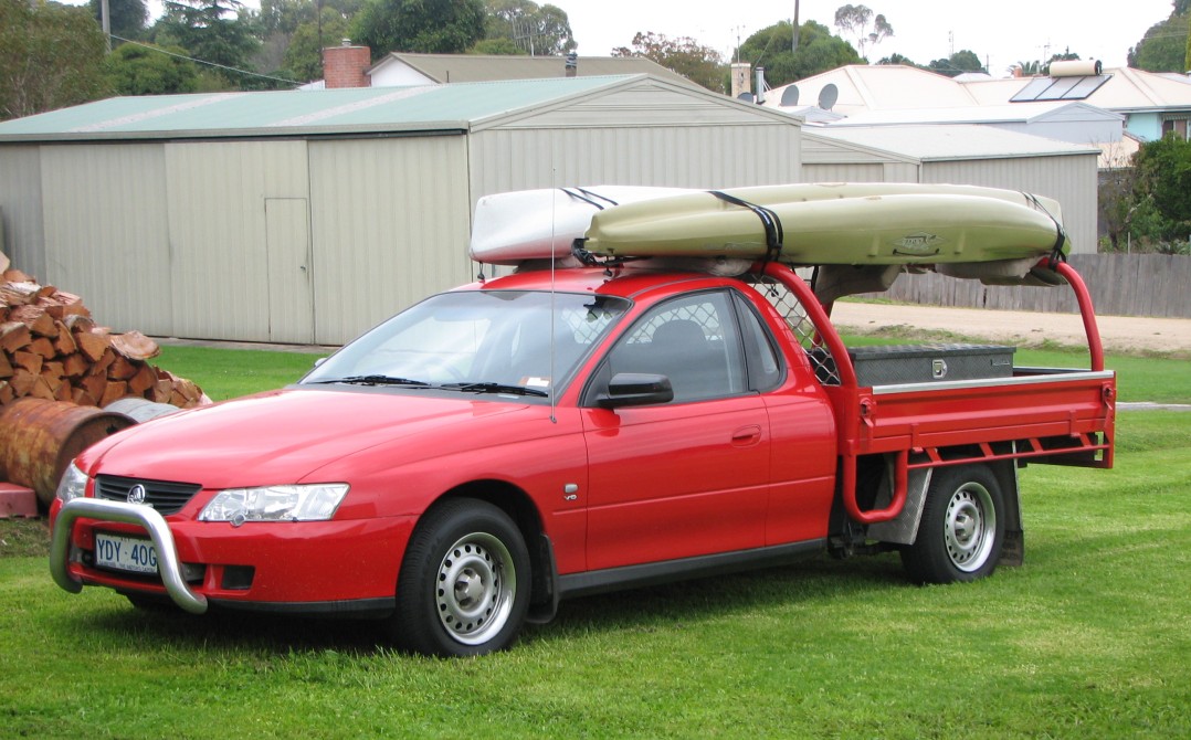 2003 Holden COMMODORE