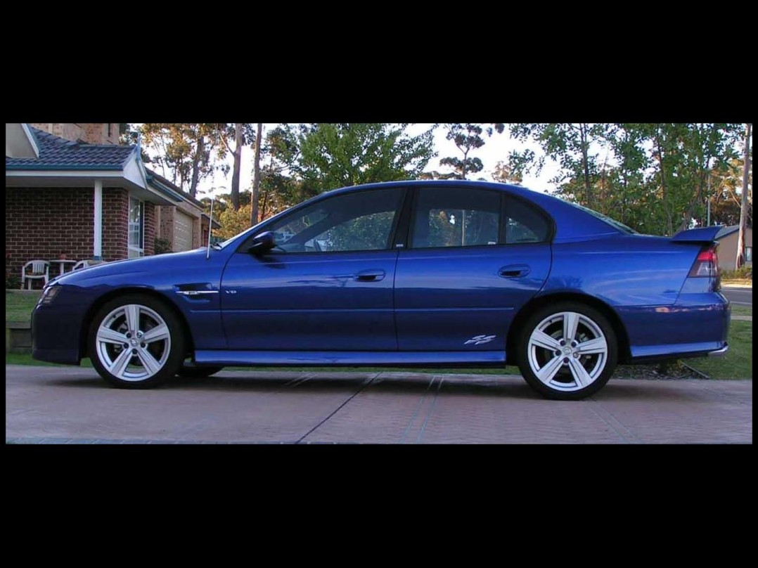 2004 Holden VZ COMMODORE SS