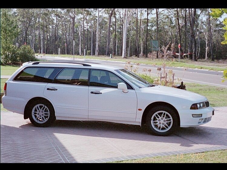 2000 Mitsubishi VERADA Ei