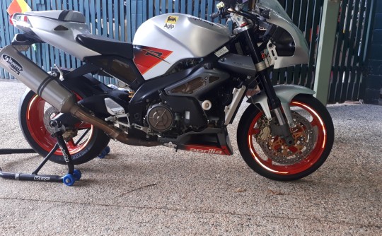 2004 Aprilia RSV1000R Tuono