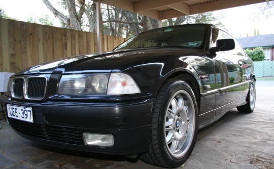 1995 BMW 325is