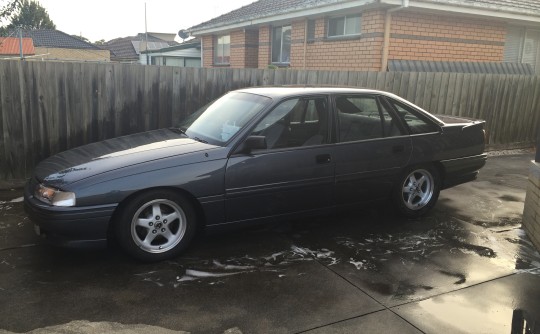 1990 Holden COMMODORE SS