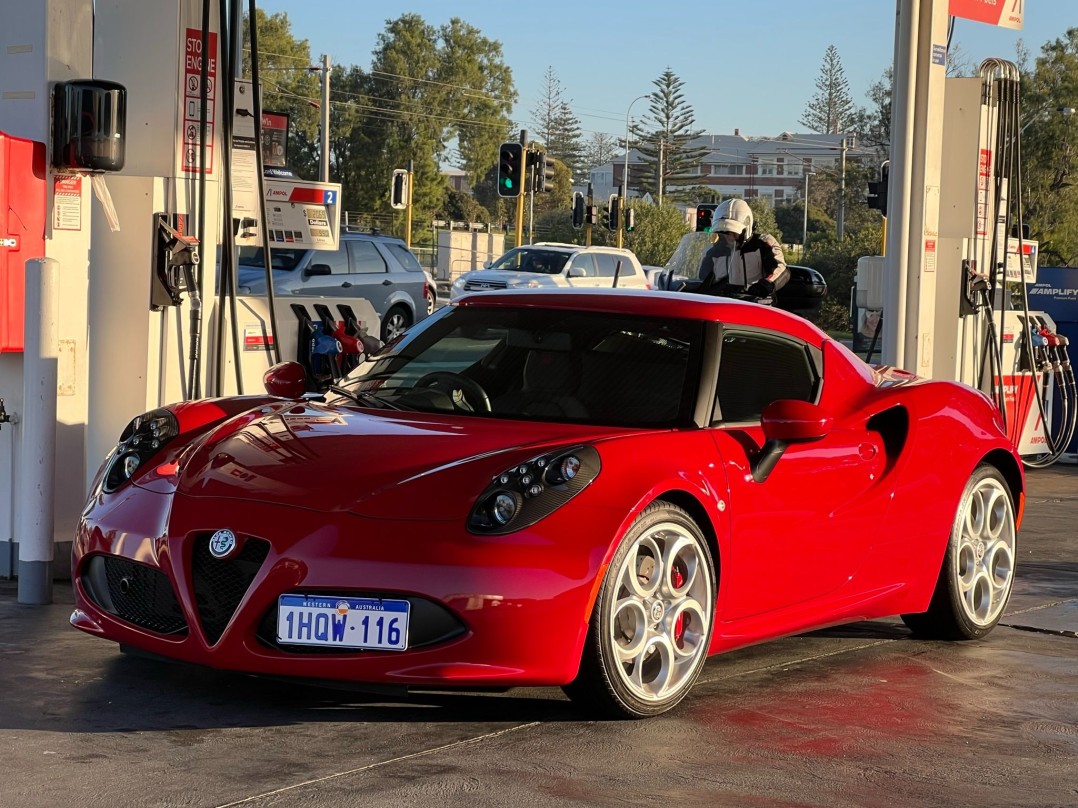 2019 Alfa Romeo 4C