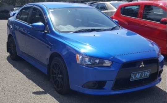 2014 Mitsubishi Es sport