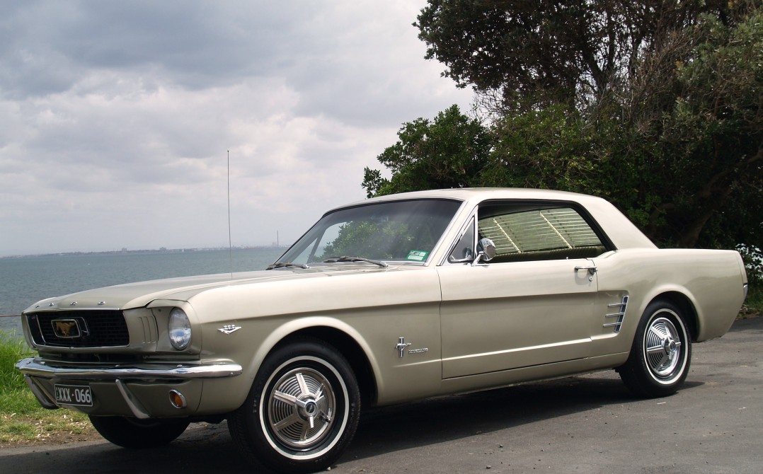 1966 Ford MUSTANG