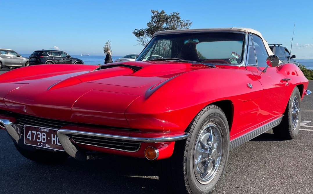 1963 Chevrolet CORVETTE STINGRAY