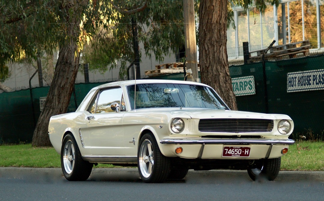 1965 Ford MUSTANG