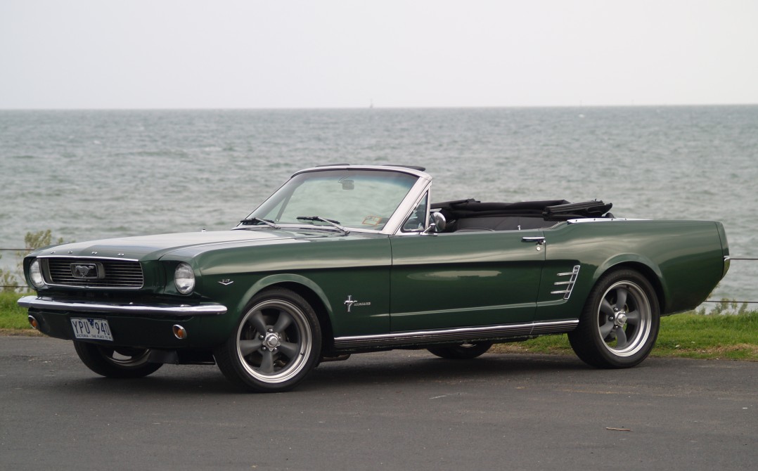 1966 Ford MUSTANG