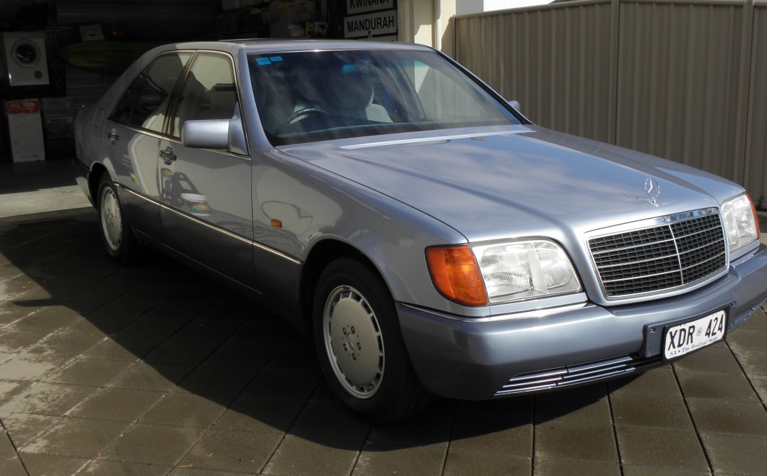 1992 Mercedes-Benz 300SE