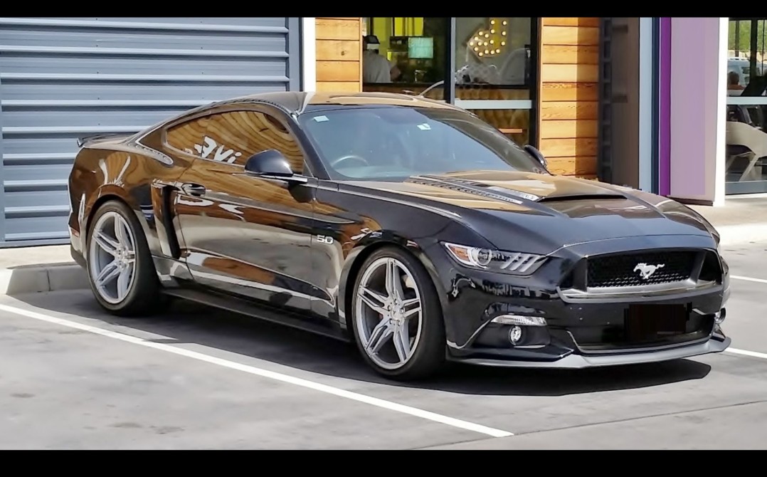 2017 Ford MUSTANG