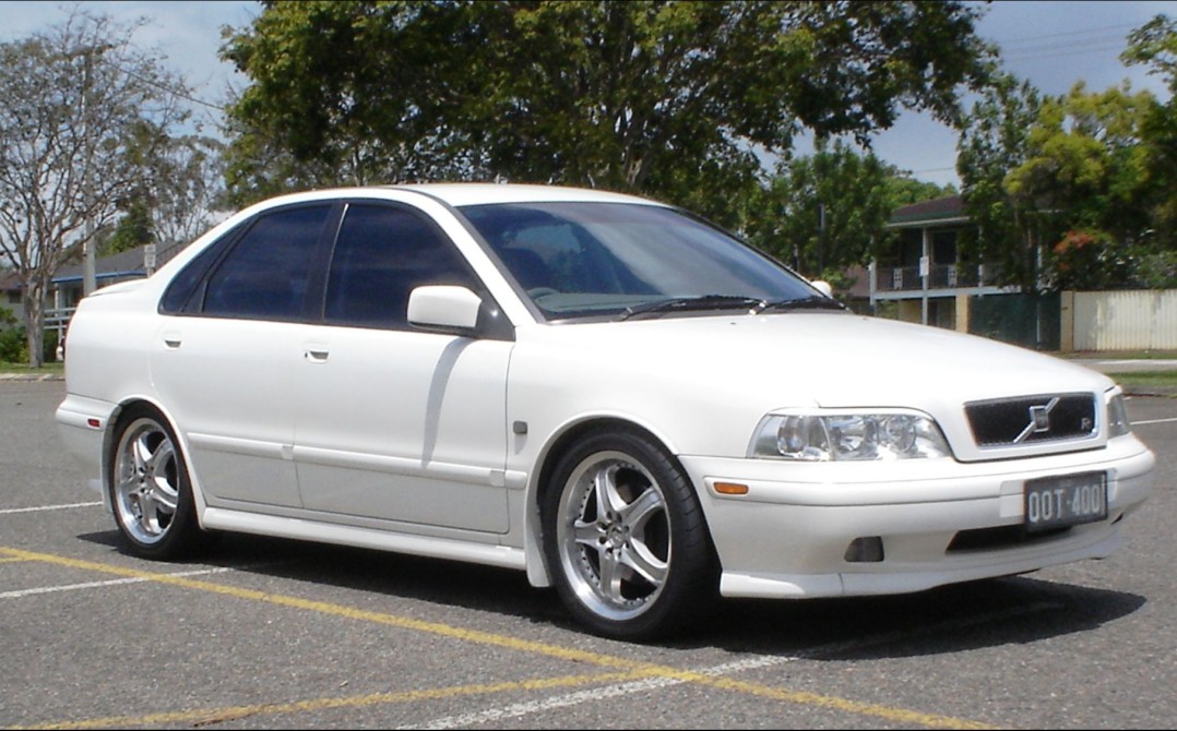 2000 Volvo S40 2.0T SE