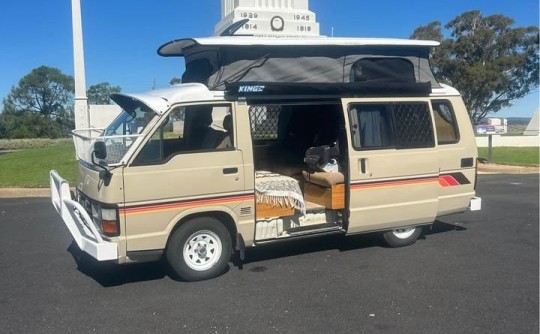 1984 Toyota HIACE LWB