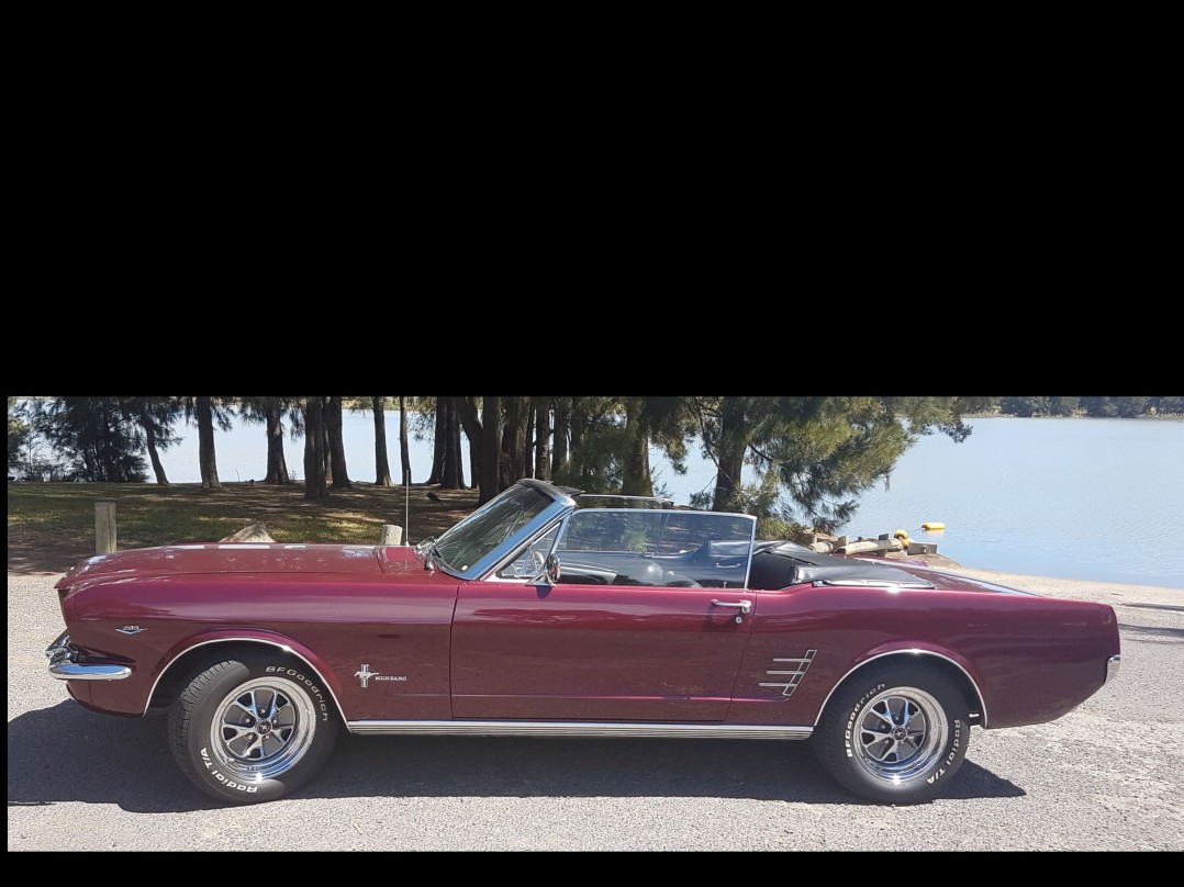 1966 Ford MUSTANG