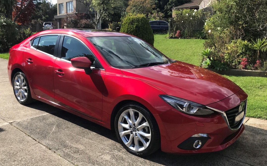 2015 Mazda MAZDA3 LUXURY