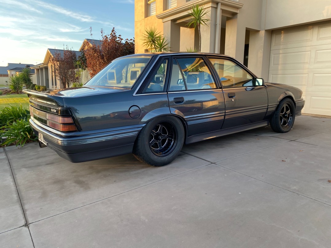 1986 Holden CALAIS