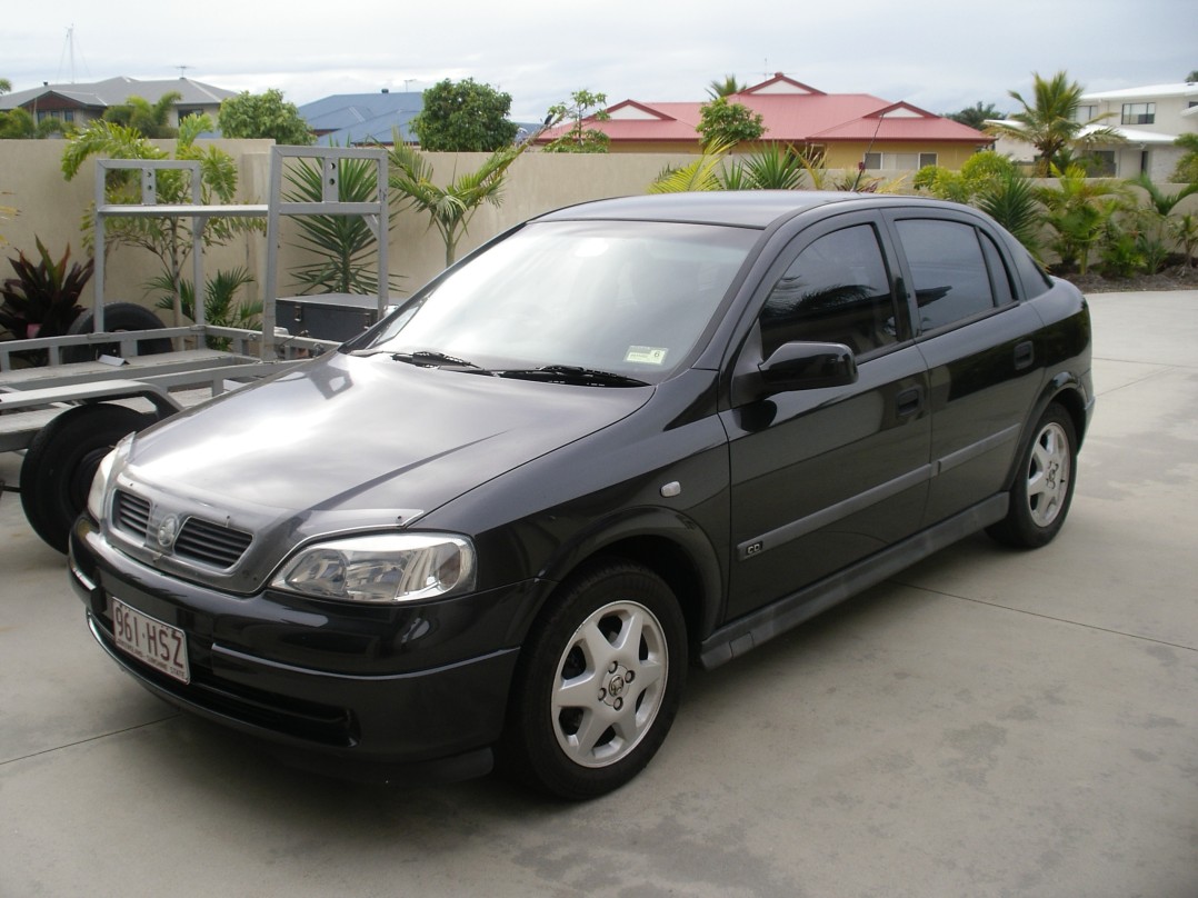 2000 Holden ASTRA CD