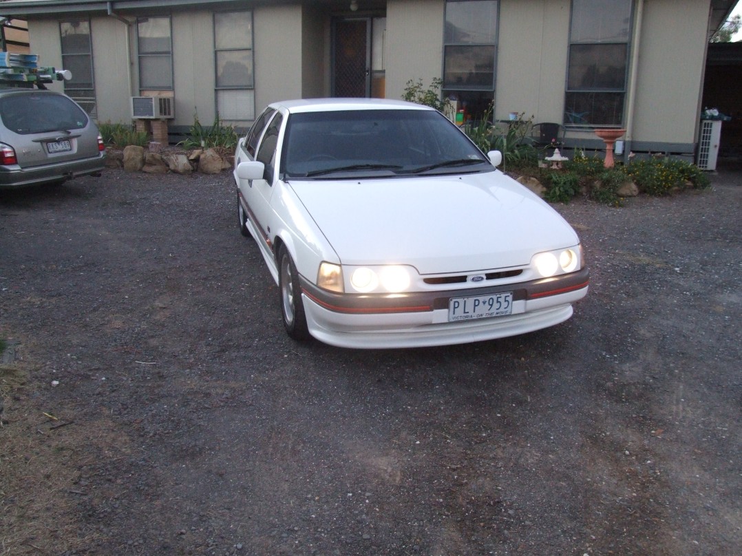 1991 Ford Falcon S XR8