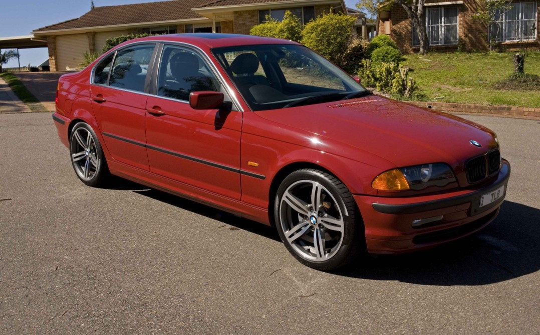 2000 BMW 328i