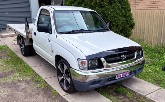 2004 Toyota HILUX
