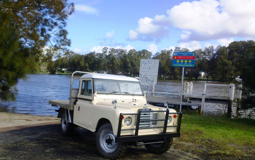 1974 Land Rover Series 3 - Cab Chassis Utility