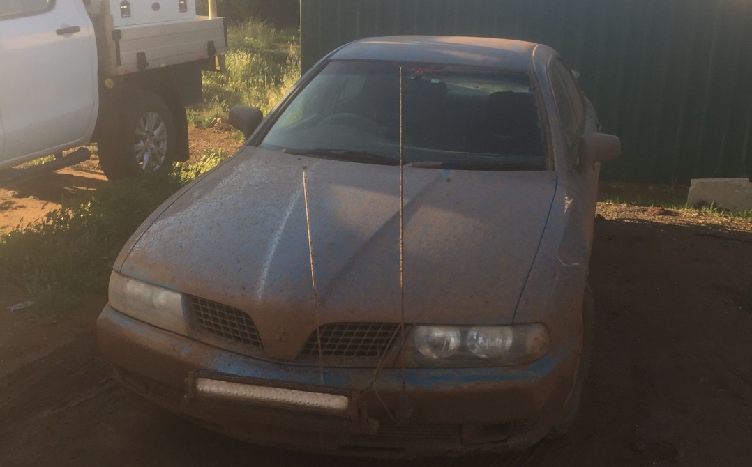 2003 Mitsubishi MAGNA AWD