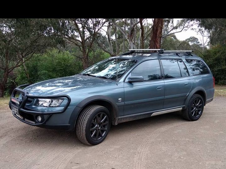 2005 Holden ADVENTRA LX8