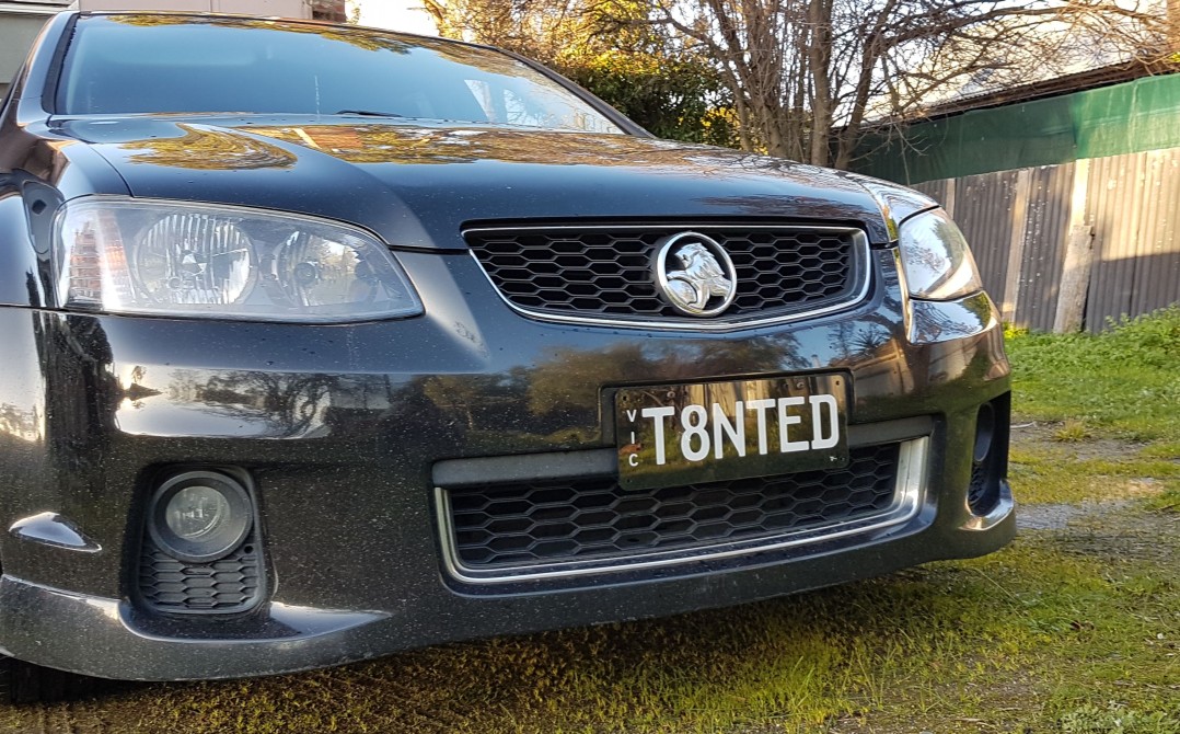 2011 Holden COMMODORE SV6