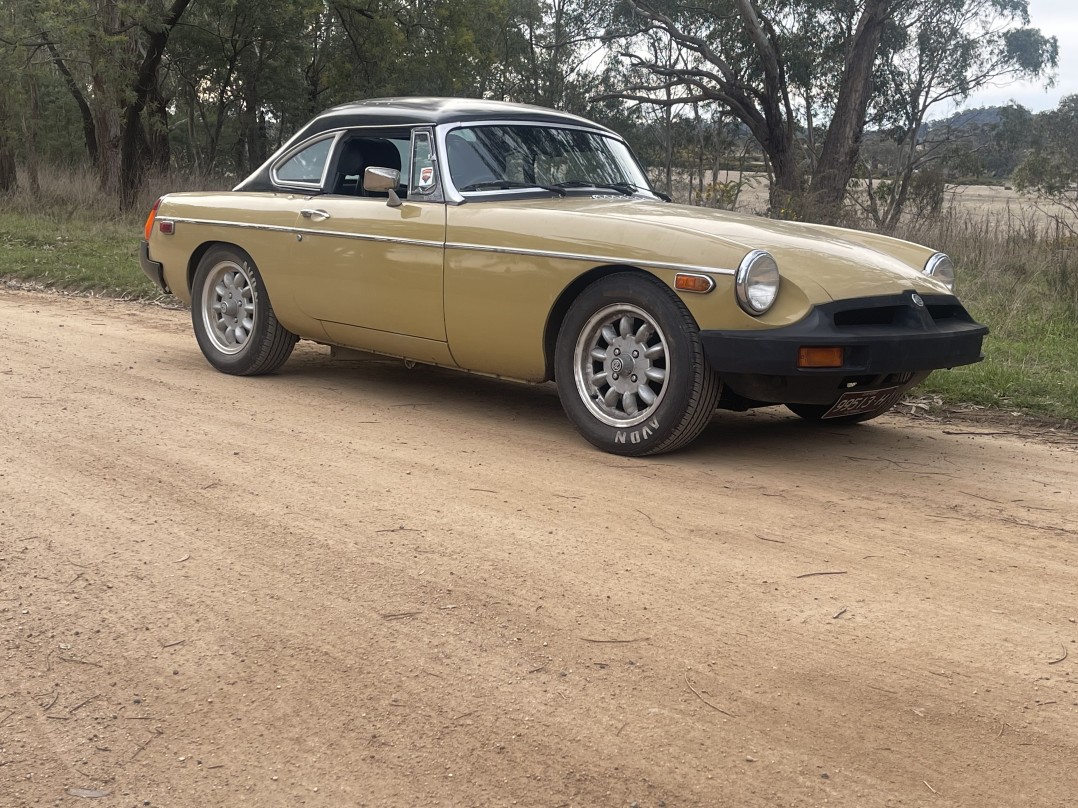 1975 MG B