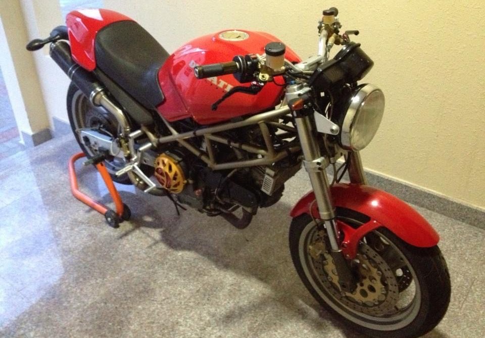 1998 Ducati Monster M900