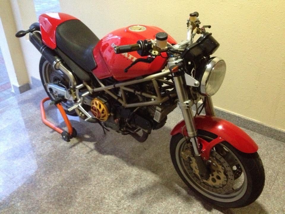 1998 Ducati Monster M900