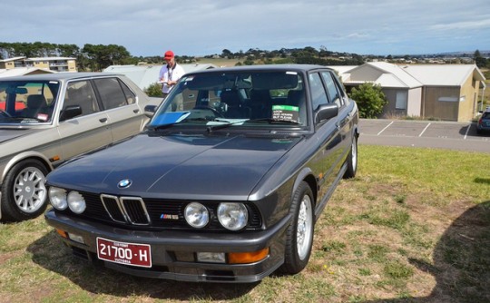 1987 BMW E28 M5